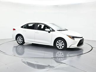 Used 2024 Toyota Corolla LE FWD video 3