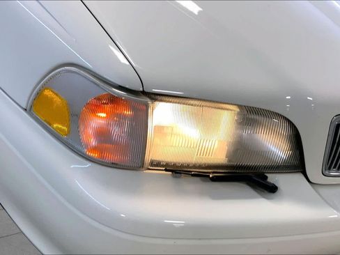 Used 1999 Volvo C70 LT FWD image 27