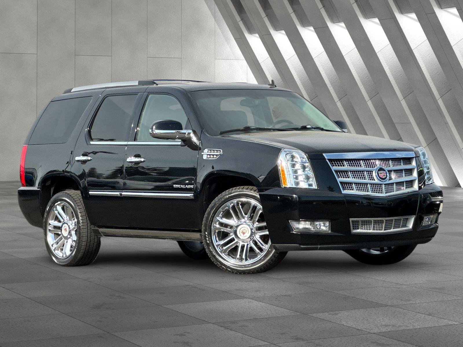 Used 2014 Cadillac Escalade Platinum AWD/4WD image 2