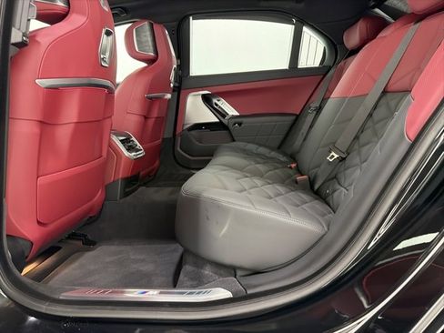 Used 2025 BMW 740i xDrive w/ Premium Package image 18