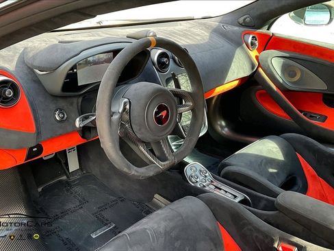 Used 2019 McLaren 600LT image 11
