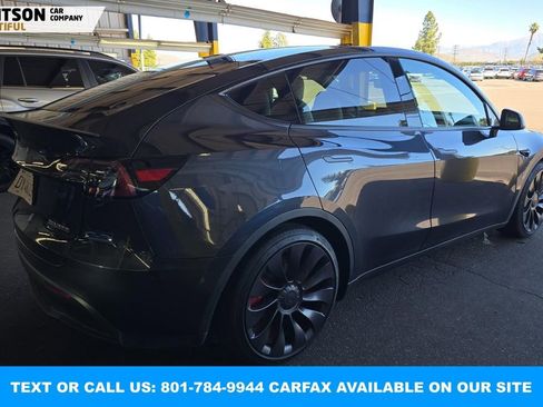 Used 2025 Tesla Model Y Performance image 8