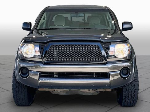 Used 2011 Toyota Tacoma PreRunner w/ SR5 Pkg #2 RWD image 3