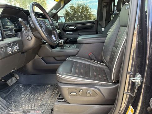 Used 2023 GMC Sierra 1500 AT4X image 7