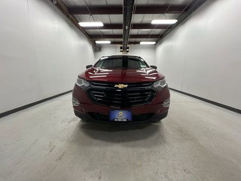 Used 2021 Chevrolet Equinox LT image 3