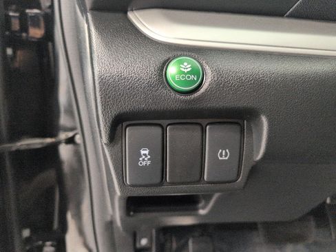 Used 2016 Honda CR-V SE image 11