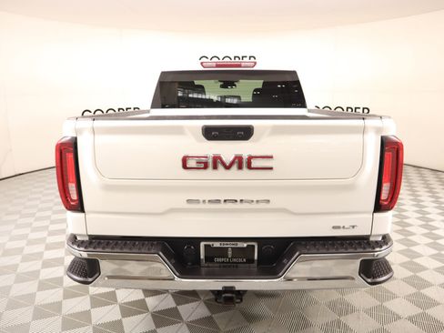 Used 2025 GMC Sierra 1500 SLT image 21