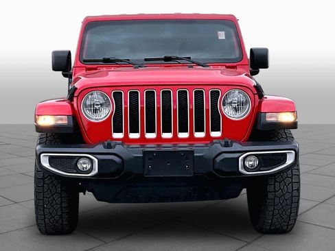 Used 2018 Jeep Wrangler Unlimited Sahara image 4