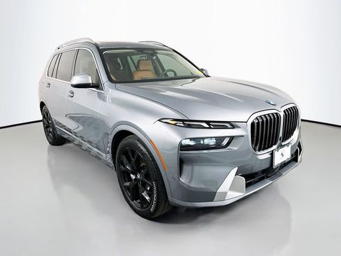 Certified 2024 BMW X7 xDrive40i image 3