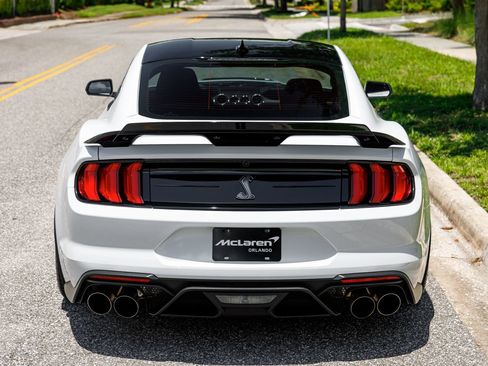 Used 2022 Ford Mustang Shelby GT500 w/ Technology Package RWD image 25