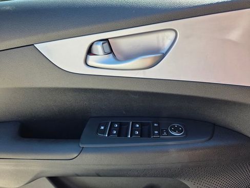 Used 2024 Kia Forte LXS image 20