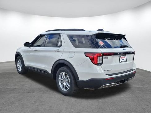 New 2026 Ford Explorer Active w/ Active Comfort Package image 3