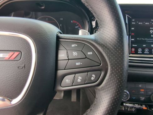Used 2022 Dodge Durango GT RWD image 24