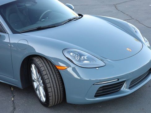 Used 2017 Porsche 718 Cayman S image 10
