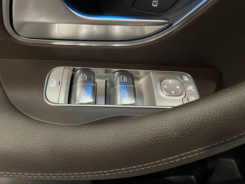 Used 2022 Mercedes-Benz GLS 450 4MATIC image 12