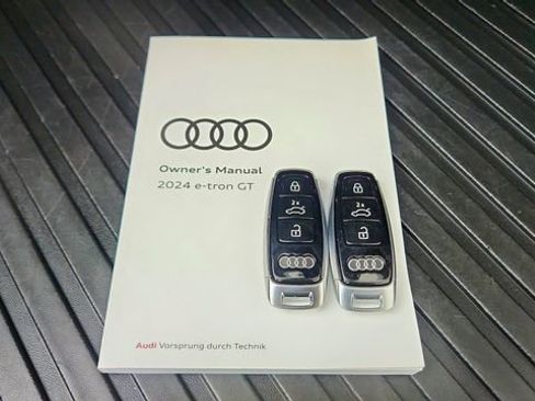 Used 2024 Audi e-tron GT Prestige w/ Prestige Package image 57