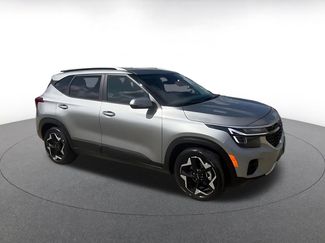 Used 2025 Kia Seltos S video 2