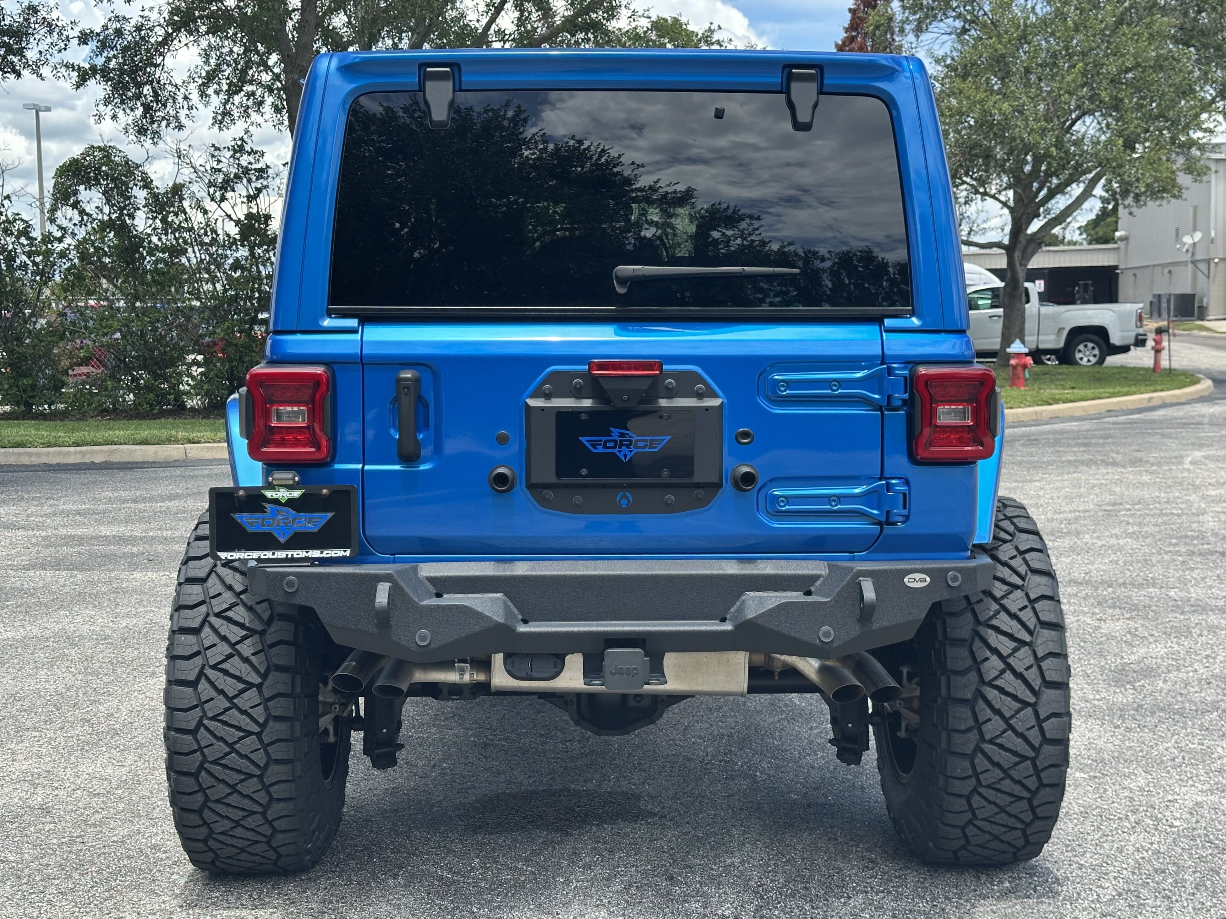 Used 2021 Jeep Wrangler Unlimited Rubicon w/ Dual Top Group AWD/4WD image 5