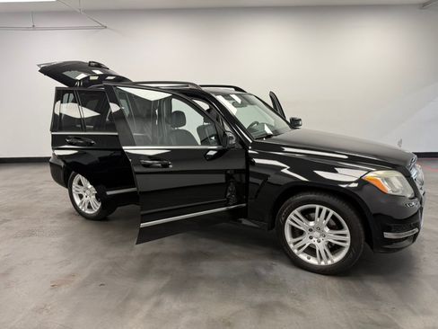 Used 2015 Mercedes-Benz GLK 350 4MATIC image 25