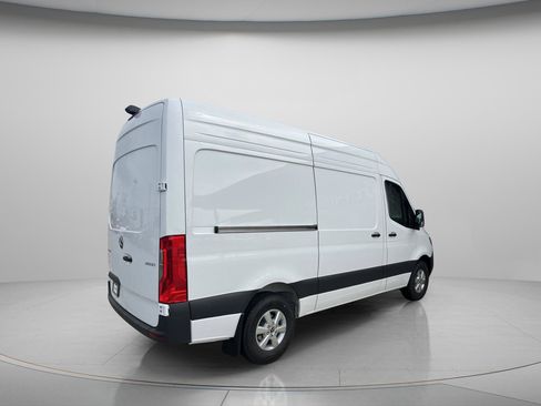 Certified 2024 Mercedes-Benz Sprinter 2500 image 7