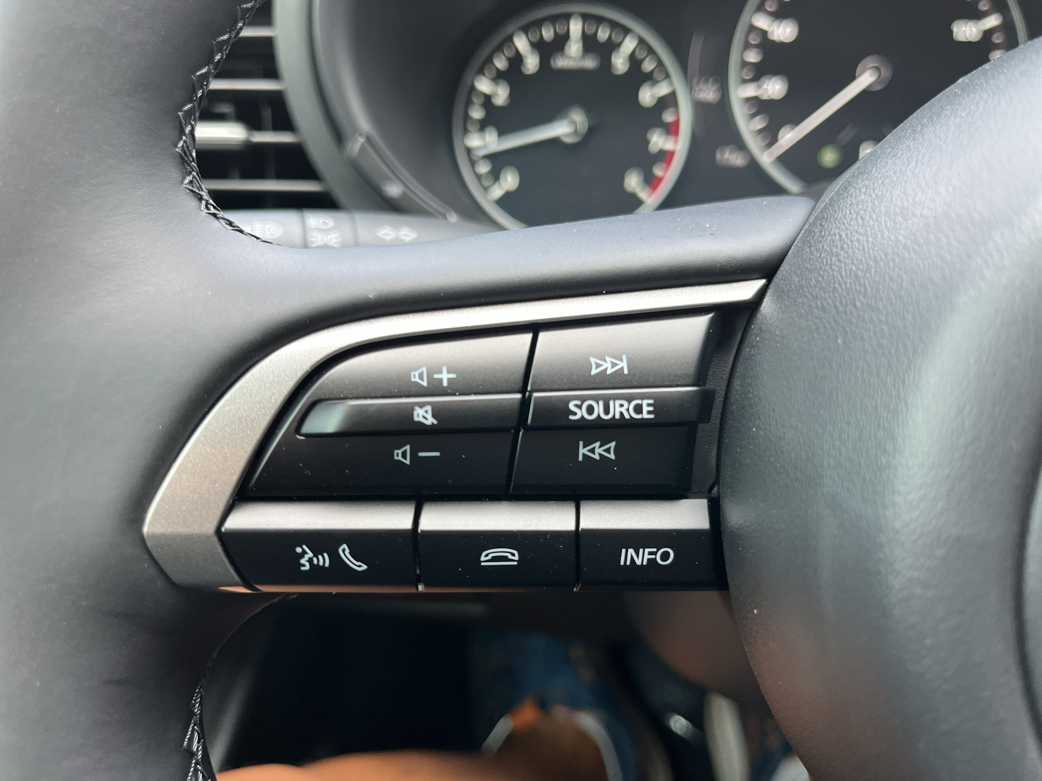 New 2026 MAZDA MAZDA3 s Sport FWD image 18