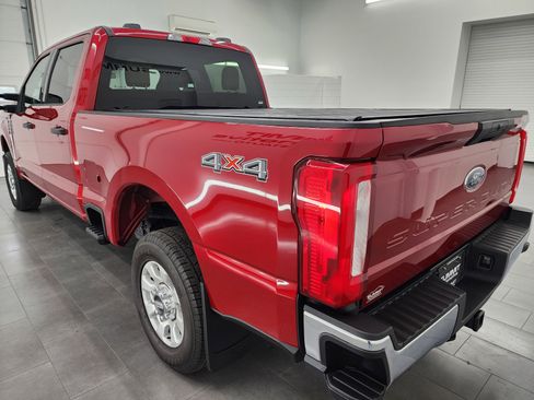 Used 2024 Ford F250 XLT image 6