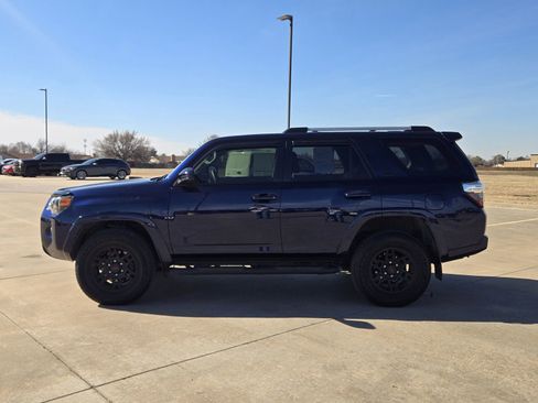 Used 2024 Toyota 4Runner SR5 image 3