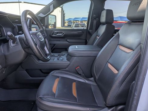 Used 2024 GMC Sierra 2500 AT4 w/ AT4 Premium Plus Package image 26