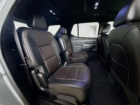 Used 2023 Chevrolet Traverse High Country image 31