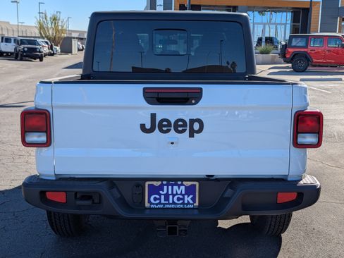 New 2025 Jeep Gladiator Sport image 3