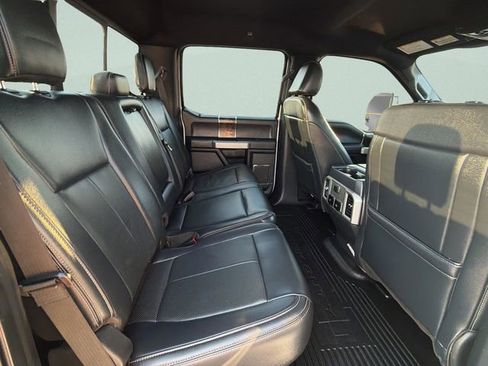 Used 2022 Ford F350 Lariat image 13