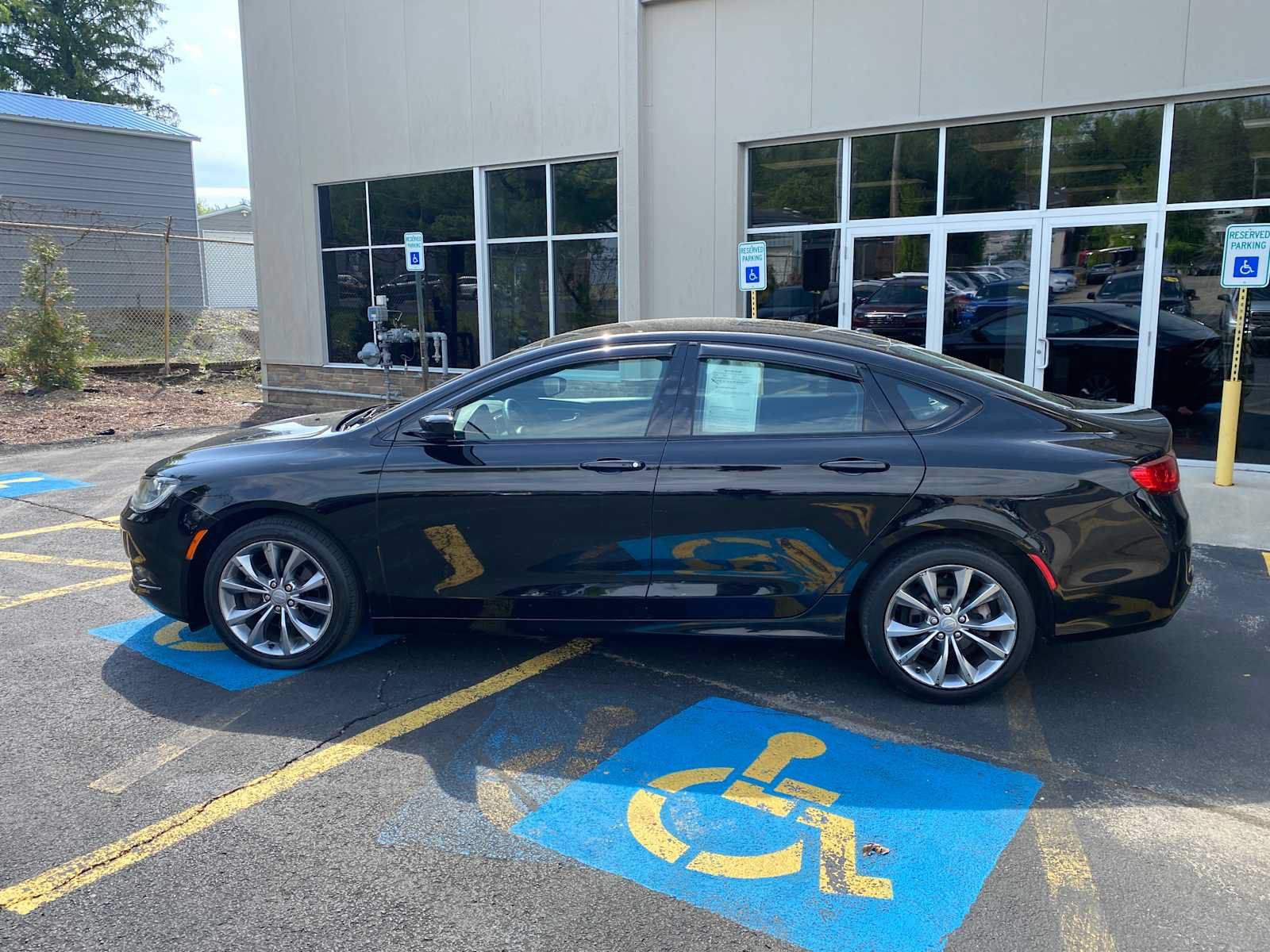 Used 2015 Chrysler 200 S FWD image 13