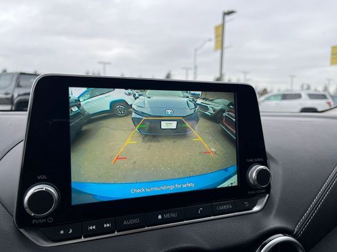 Used 2025 Nissan Sentra SV image 24