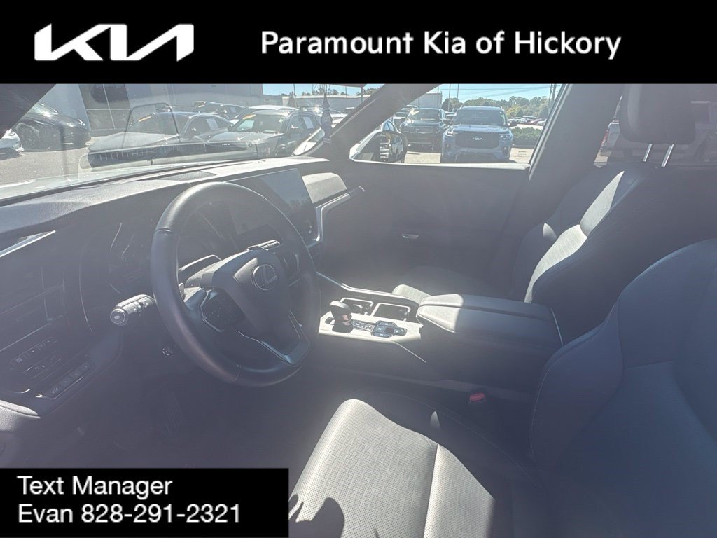 Used 2024 Lexus TX 350 FWD w/ Captains Chair Package image 7