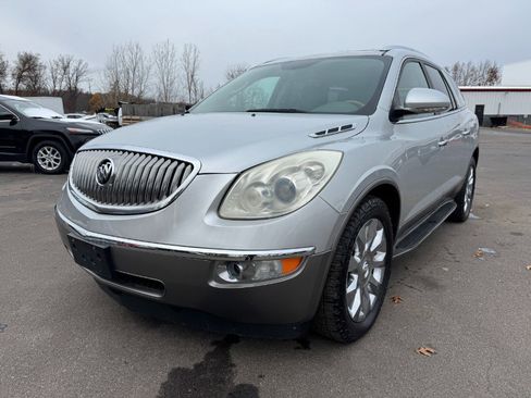 Used 2011 Buick Enclave CXL image 1