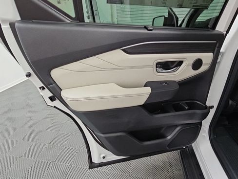 New 2026 Honda Pilot Touring image 35