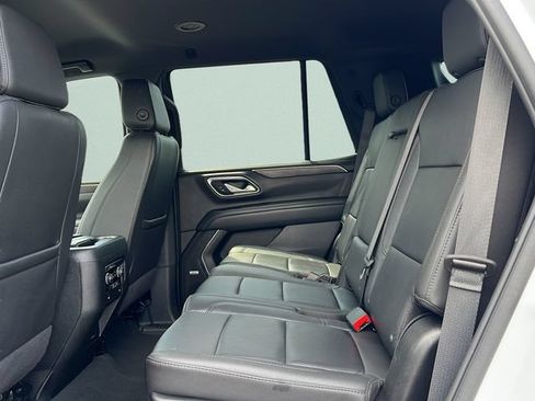 Used 2024 Chevrolet Tahoe LT RWD image 13