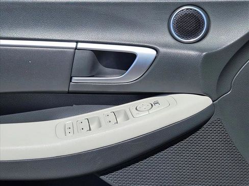 Used 2025 Hyundai Sonata SEL FWD image 11