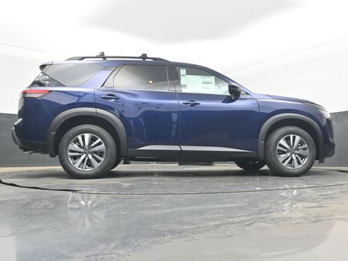 New 2026 Nissan Pathfinder SL FWD image 25
