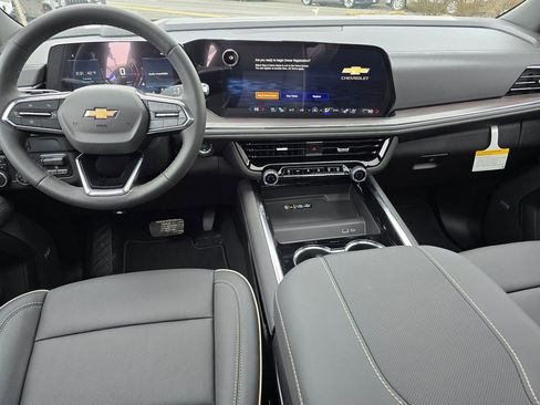 New 2026 Chevrolet Suburban Premier w/ Sun And Tow Package image 21