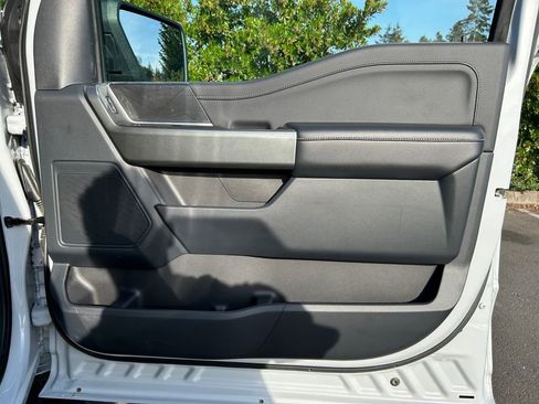 Used 2022 Ford F150 XLT w/ Equipment Group 302A High image 25