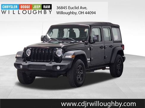Used 2018 Jeep Wrangler Unlimited Sport image 1
