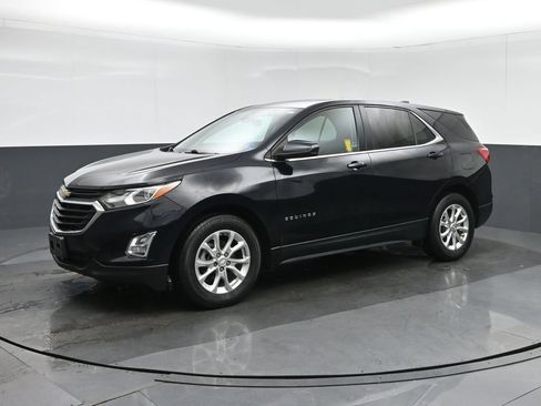 Used 2020 Chevrolet Equinox LT image 3