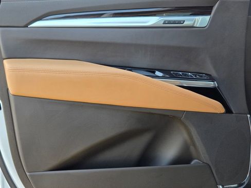 New 2026 Cadillac Escalade ESV Luxury image 25