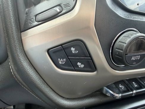 Used 2015 GMC Sierra 1500 Denali w/ Driver Alert Package AWD/4WD image 16