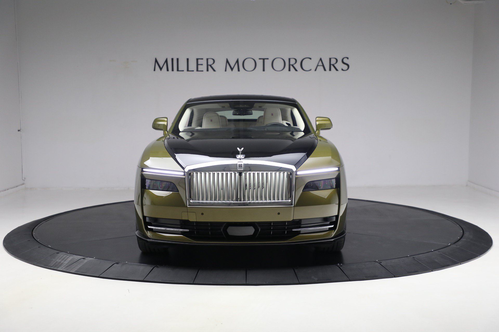 Certified 2025 Rolls-Royce Spectre w/ Spectre Launch Package AWD/4WD image 13