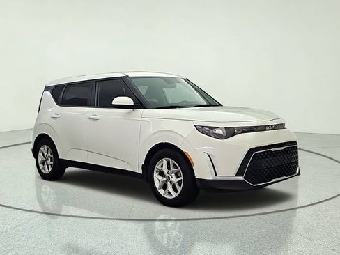 Used 2023 Kia Soul S FWD image 8