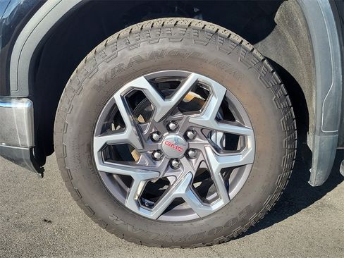 Used 2022 GMC Sierra 1500 SLT image 29