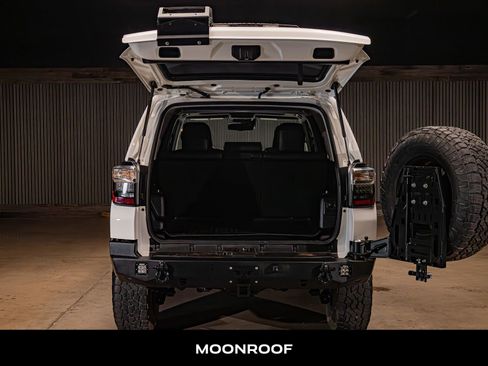Used 2023 Toyota 4Runner TRD Off-Road Premium w/ Moonroof Package AWD/4WD image 8