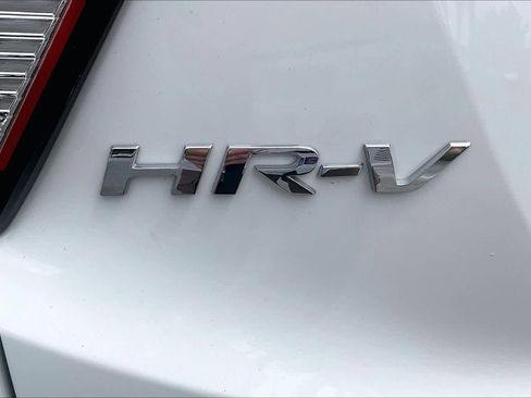 Used 2019 Honda HR-V LX image 10